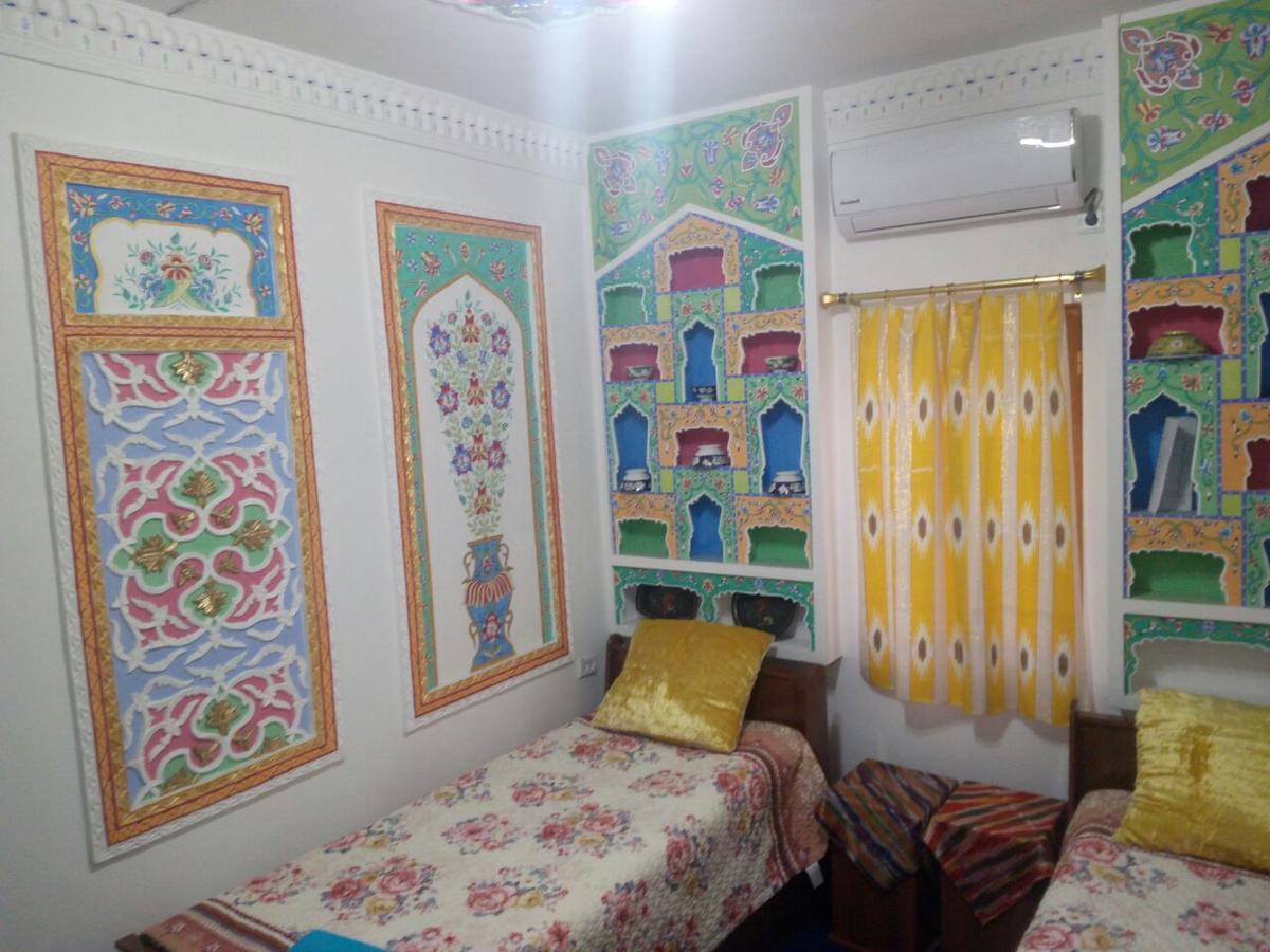 Al Hilol Guesthouse Buchara Exterior foto